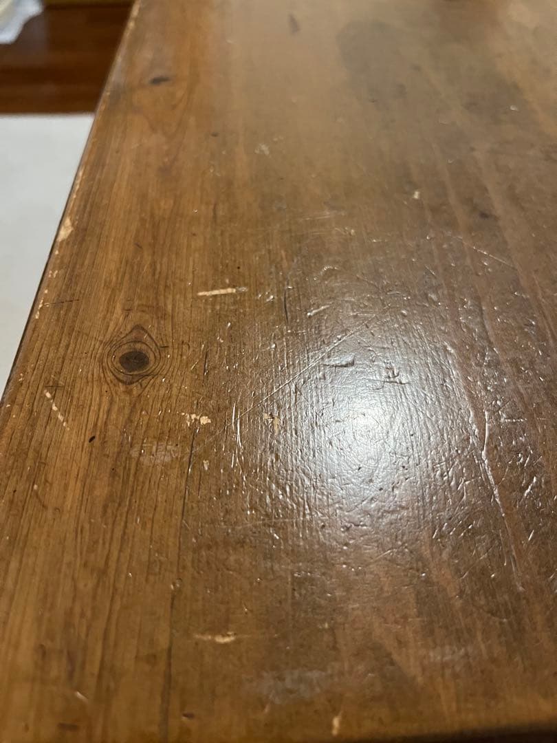 木製シンプルデザインの学習机　パイン材