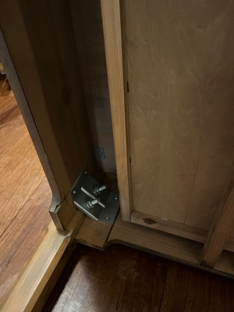 木製シンプルデザインの学習机　パイン材