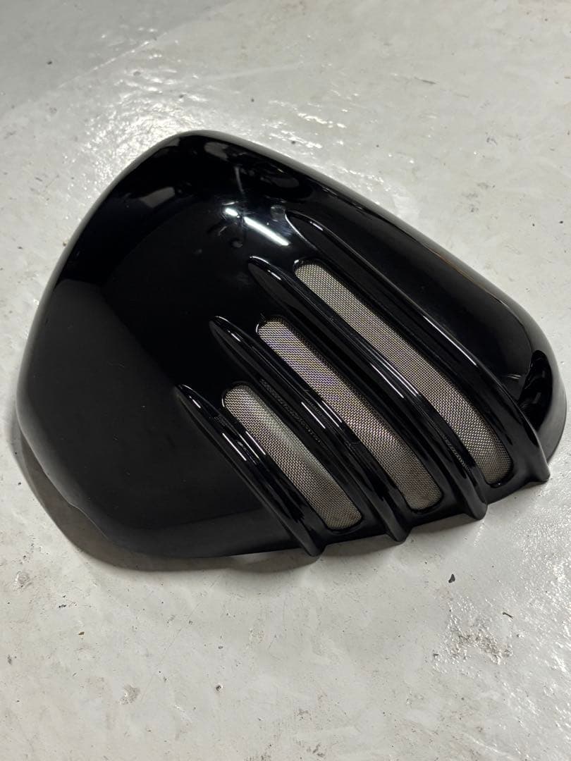 モートーン triumph用サイドカバー　左右セット