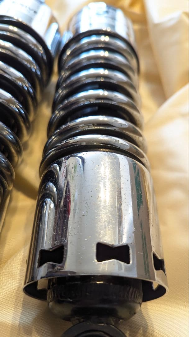 プログレッシブ　サスペンション