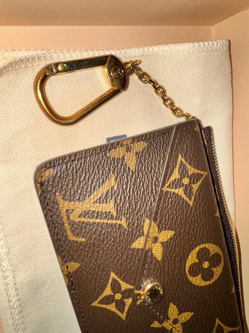 【美品】LOUIS VUITTON カードケース ポルトカルト・レクト ヴェルソ