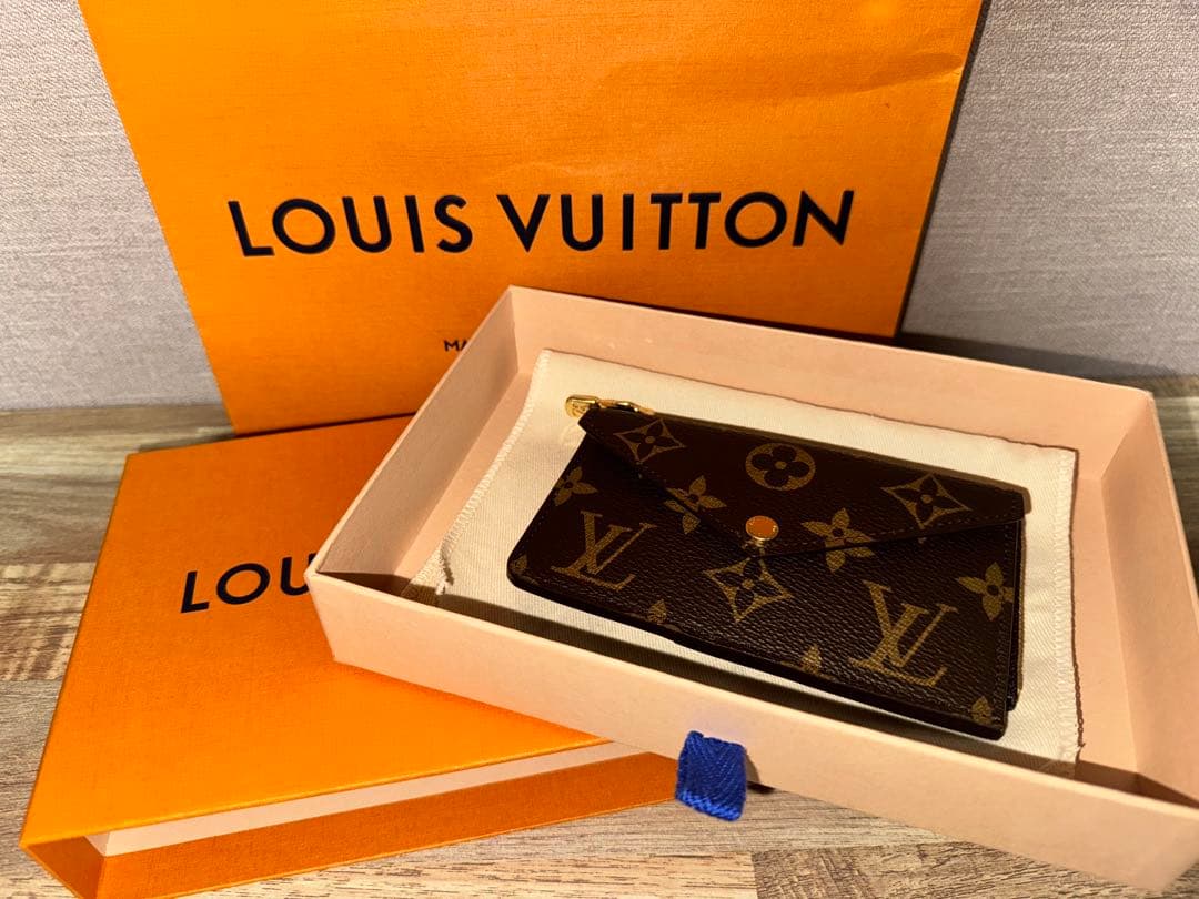 【美品】LOUIS VUITTON カードケース ポルトカルト・レクト ヴェルソ