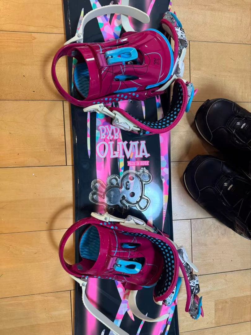 OLIVIA 135センチ　スノーボード３点セット　ブーツ23センチ