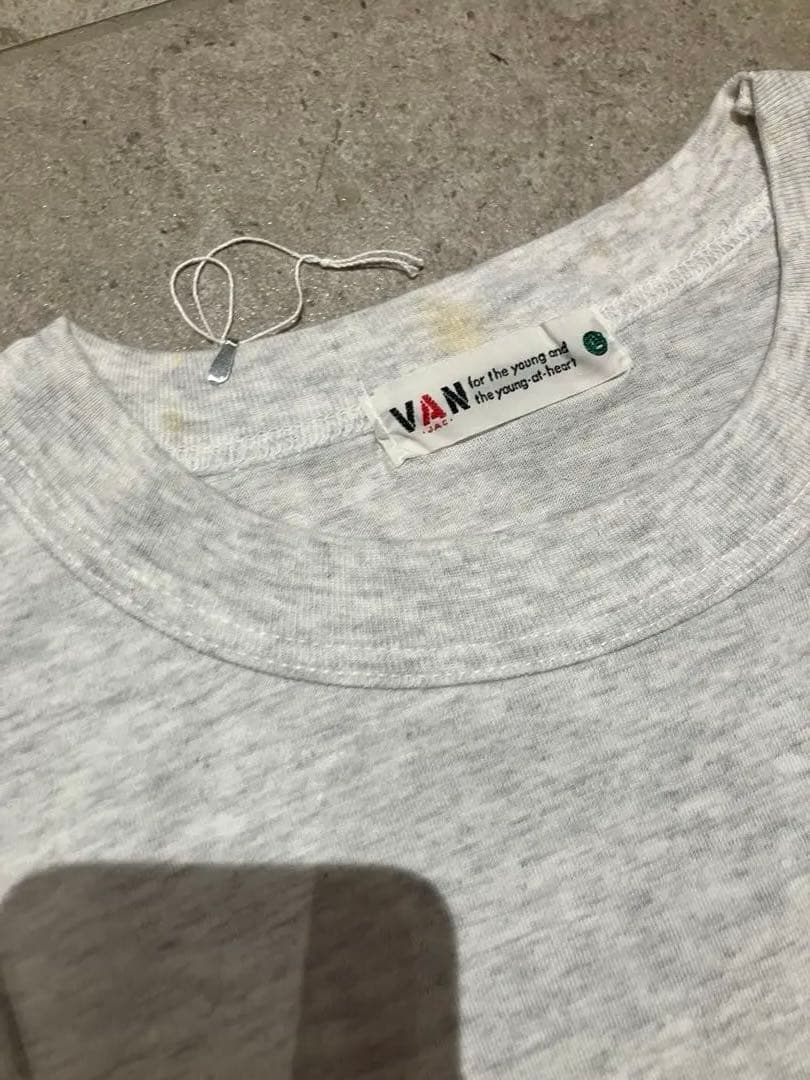 VAN JACKET ロゴTシャツ
