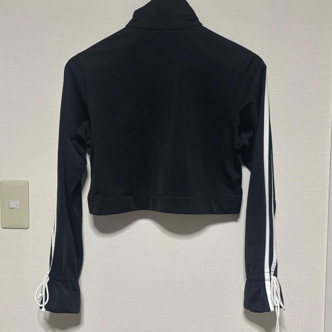 adidas originals ショート丈 トラックトップ