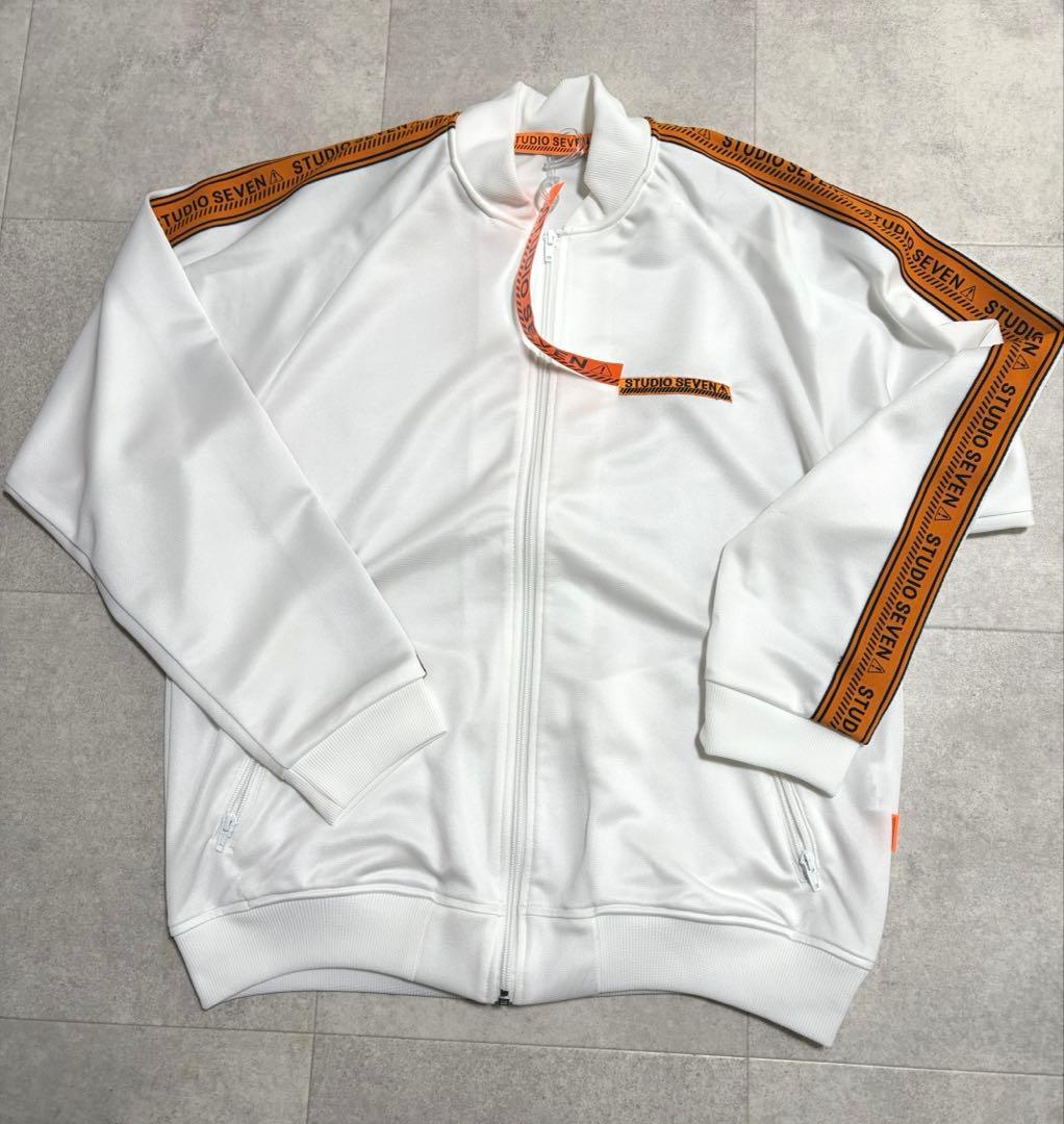 新品タグ付き！STUDIOSEVEN ホワイト ジップアップジャケット　ジャージ