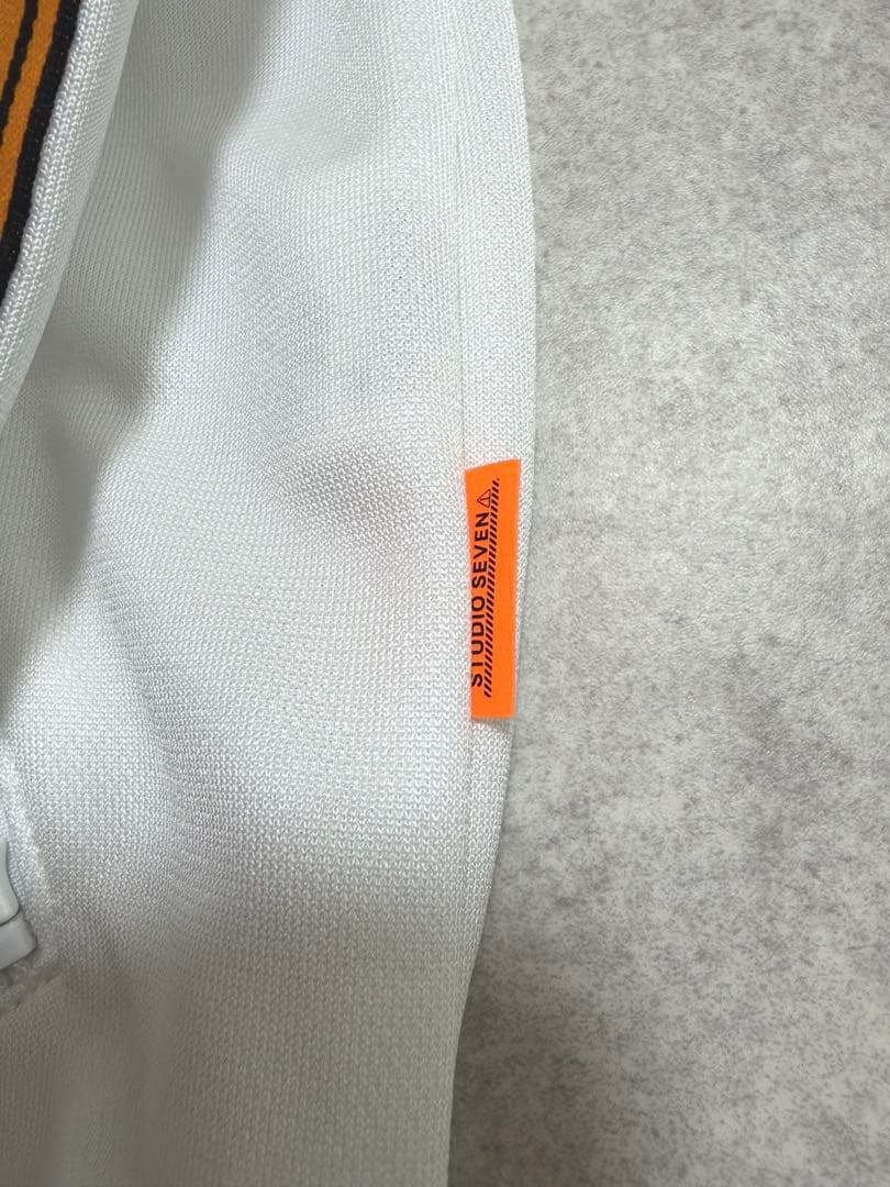 新品タグ付き！STUDIOSEVEN ホワイト ジップアップジャケット　ジャージ