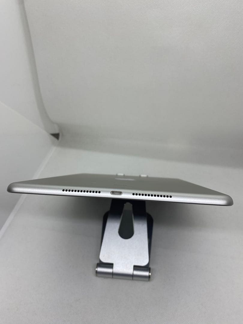 Ipad 第9世代 64GB WiFi モデル　YR6WX