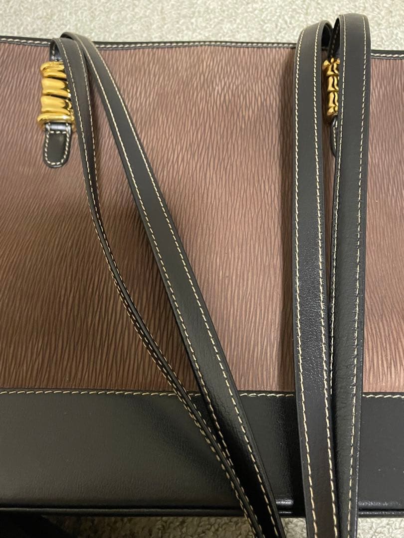 LOEWE ベラスケストートバッグ