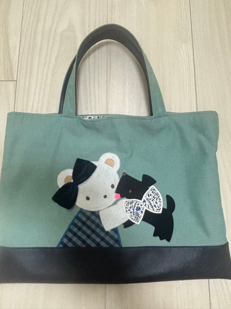 ファミリア familiar ブック入れ バッグ ファミリアショー リバティ