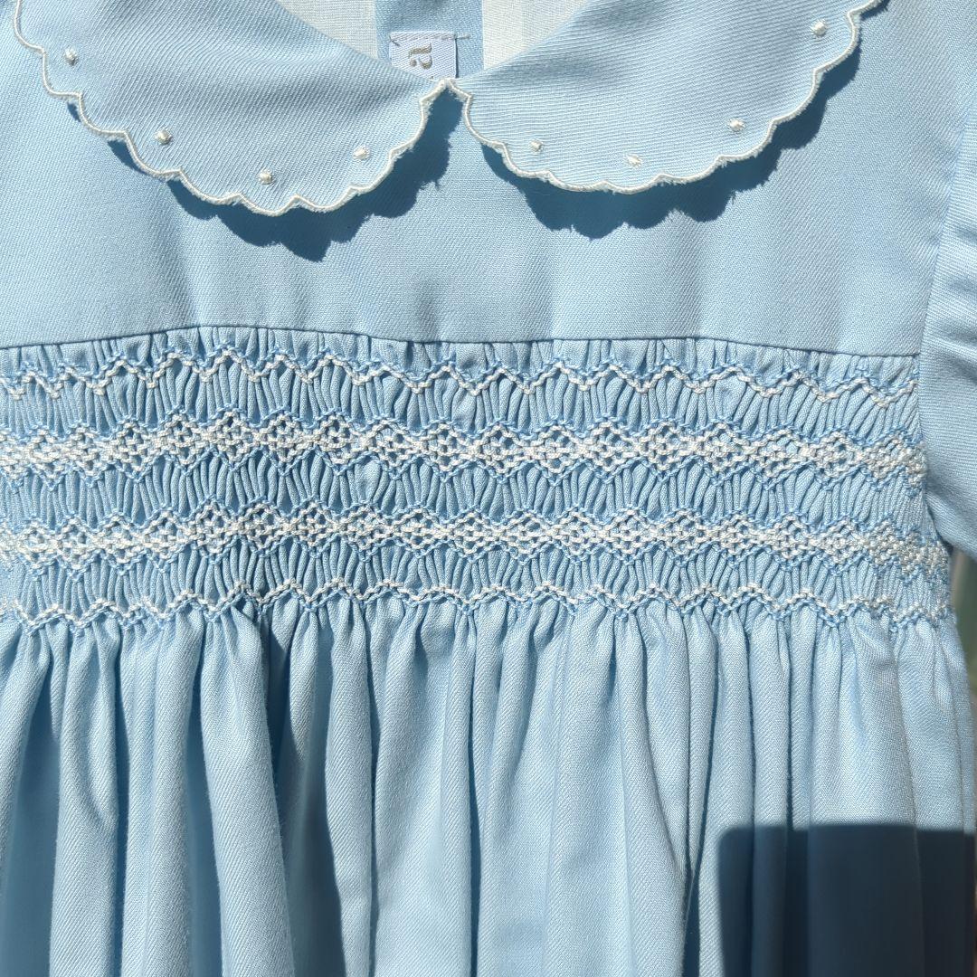 Amaia kids　６Ｙ　アマイアキッズ　スモッキングワンピース　ブルー　水色