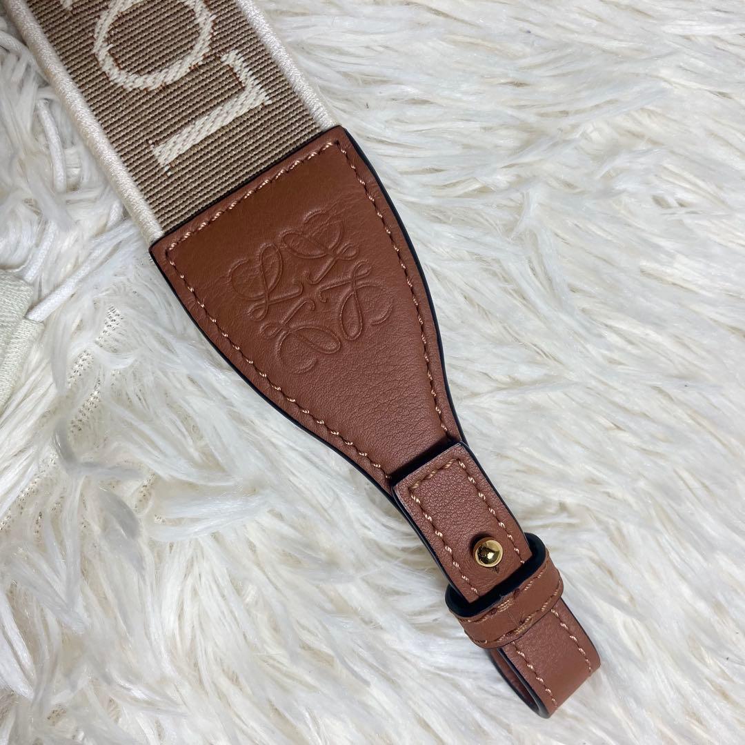 【未使用品】ロエベ＊ショルダーストラップ アナグラム 正規品 刻印 ゴールド金具