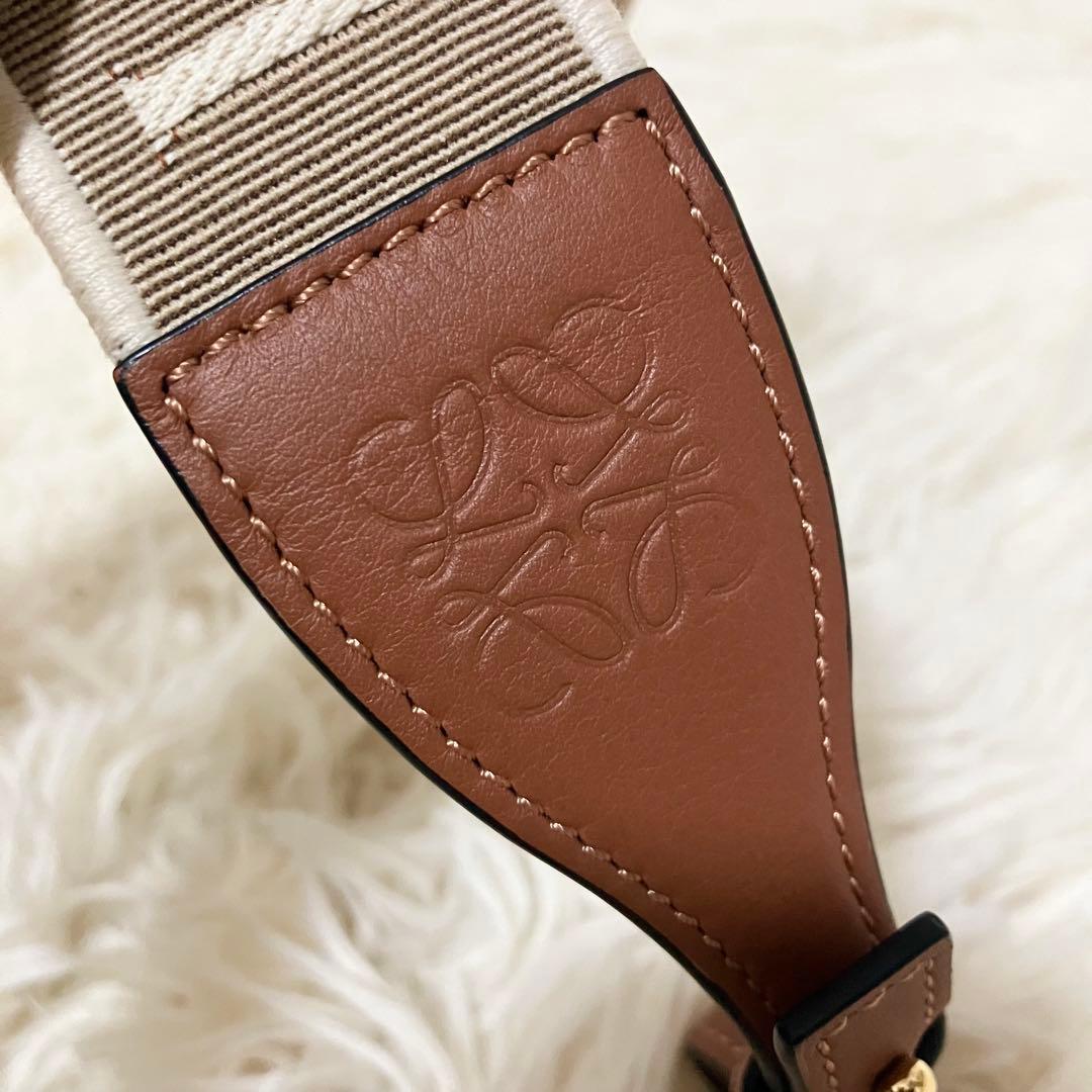 【未使用品】ロエベ＊ショルダーストラップ アナグラム 正規品 刻印 ゴールド金具