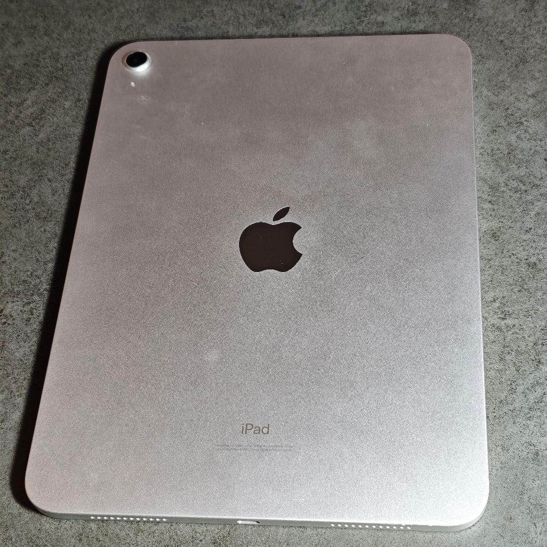 格安⭐️無印　iPad 第10世代　256GB シルバー　角に傷有り