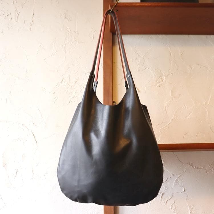 ミィ 肩に沿う本革 赤ショルダートート｜軽量・大容量 No.2125