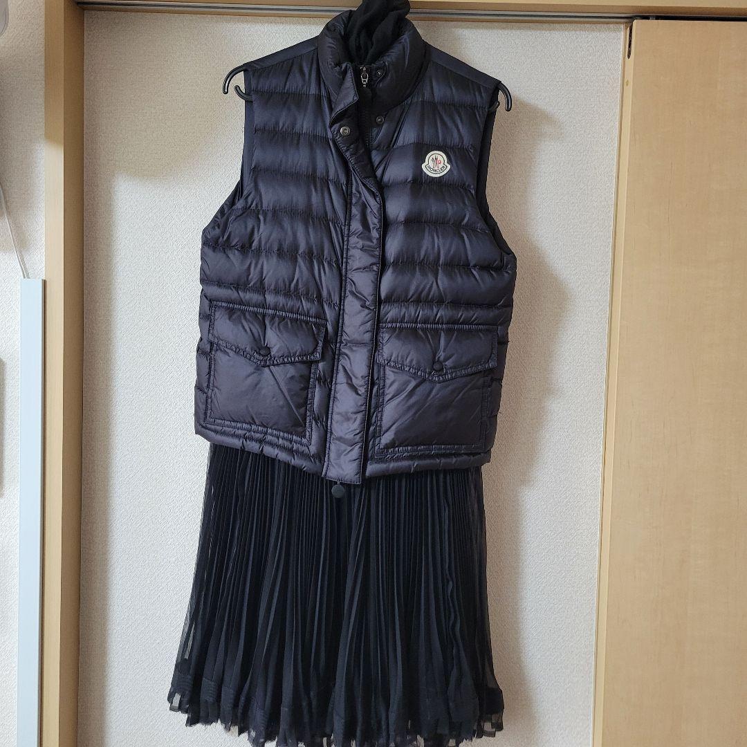 MONCLER ネイビー ダウンベスト