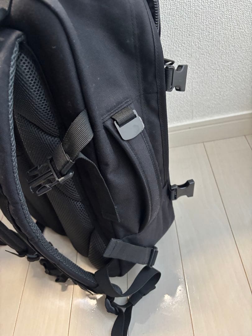 CabinZero military 28L バックパック