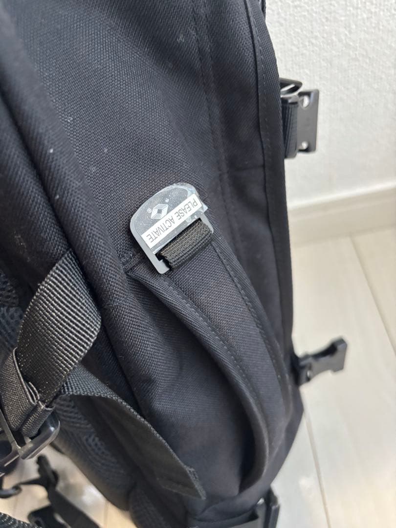 CabinZero military 28L バックパック