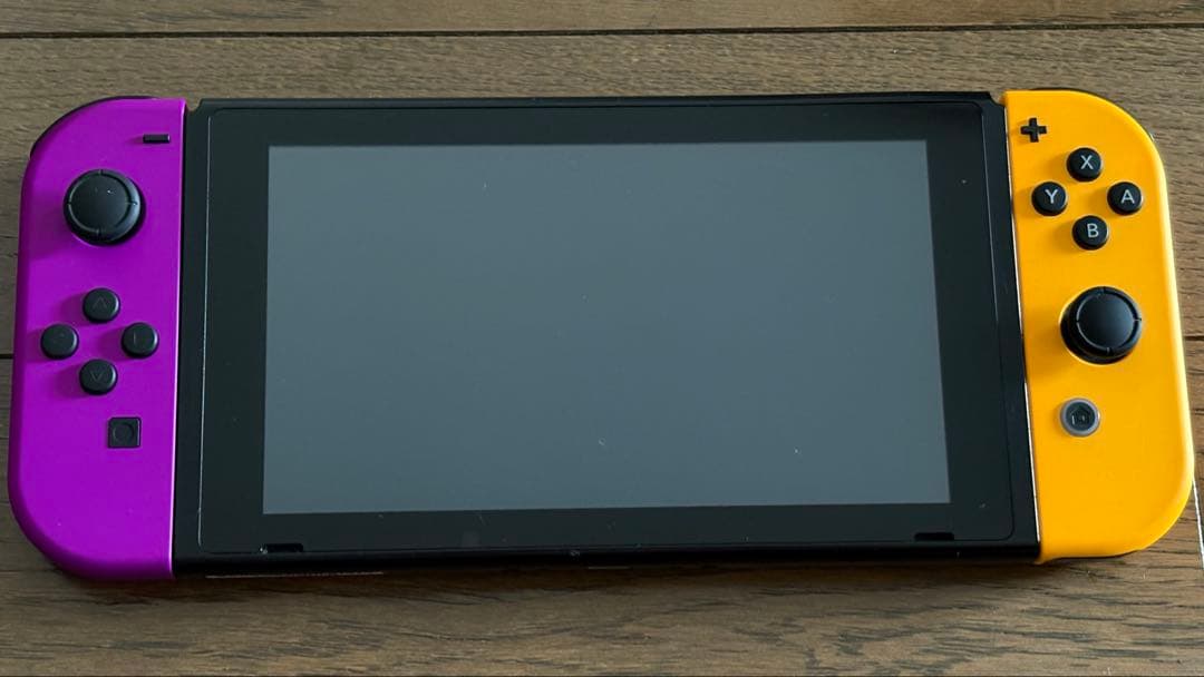 Nintendo Switch (本体、ACアダプター)