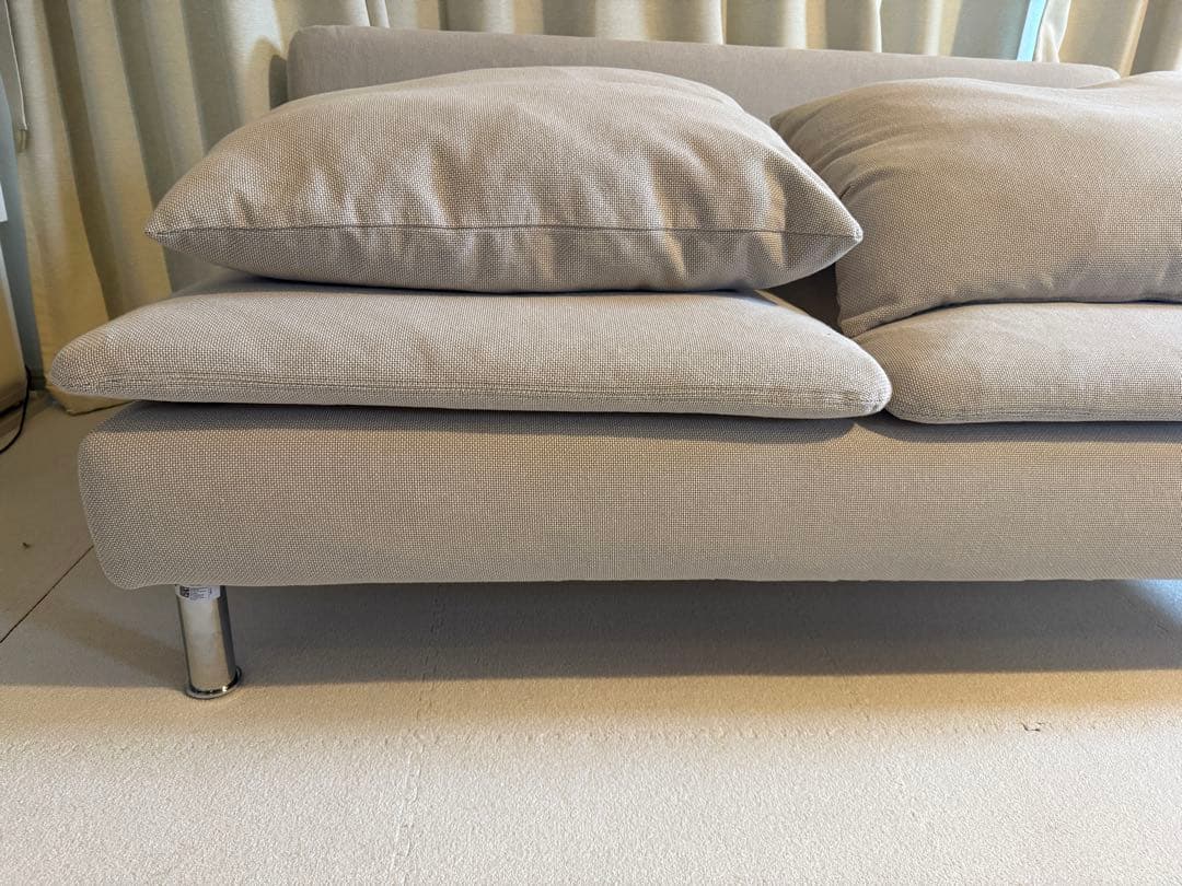 【2024年8月購入】IKEAソーデルハムン　コンパクト　脚付け替え済