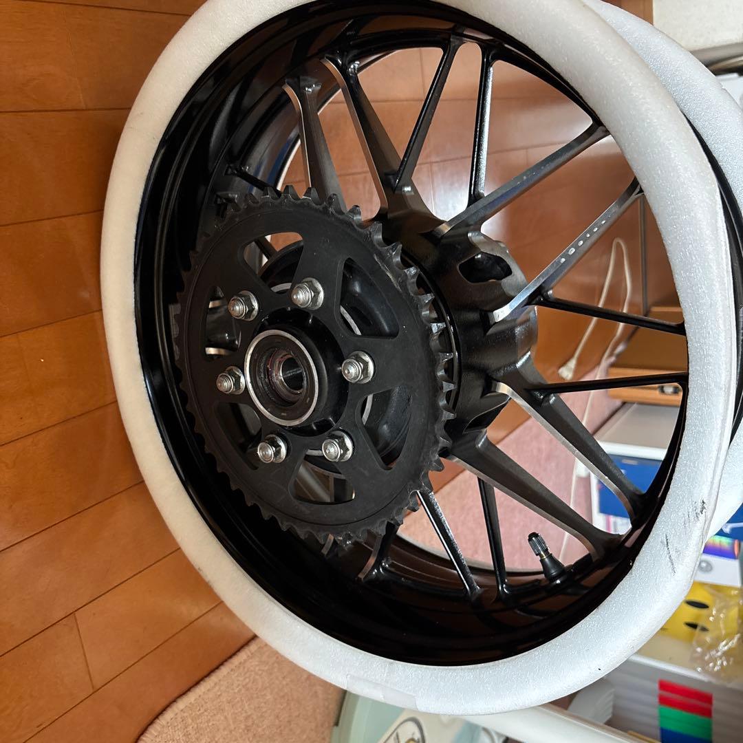 2024年式 z900rsスプロケット付き