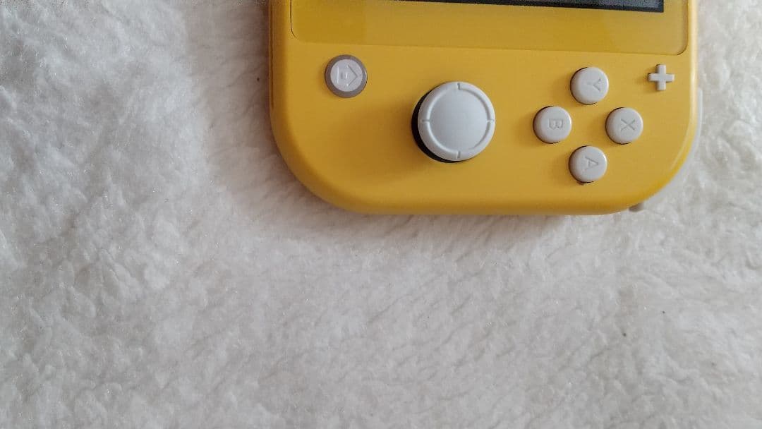 Nintendo SwitchLiteイエロー本体動作品極良品アダプター付き