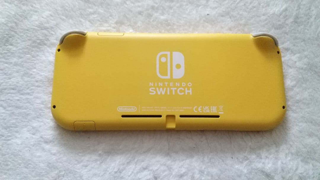 Nintendo SwitchLiteイエロー本体動作品極良品アダプター付き