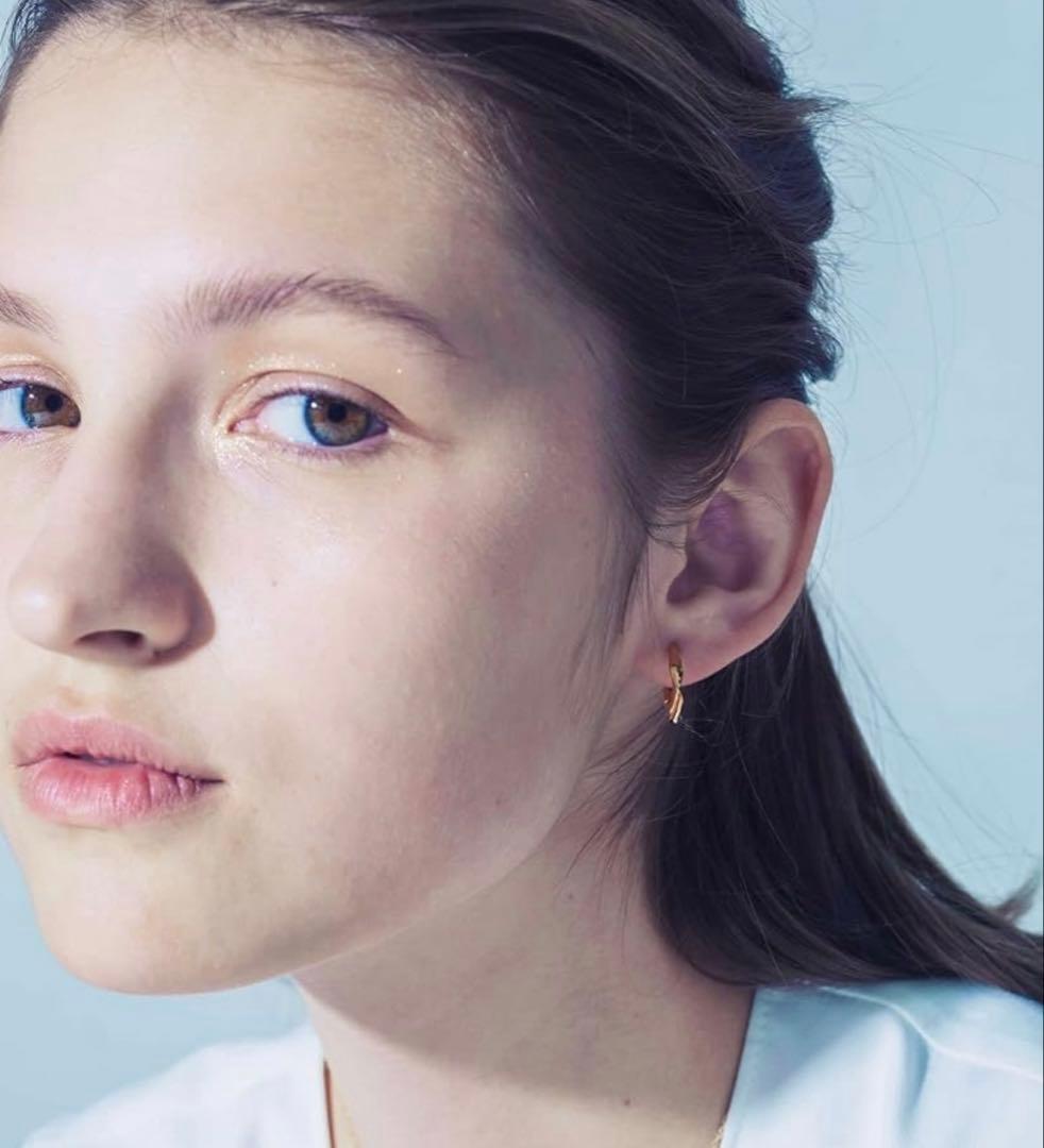 Ete ハグピアスツイスト