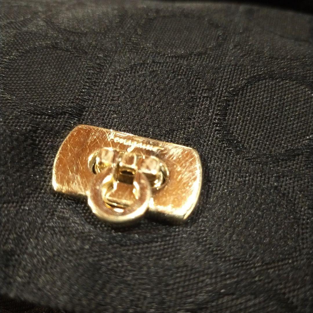 Anybuy公式アカウント1号機様サルヴァトーレフェラガモ