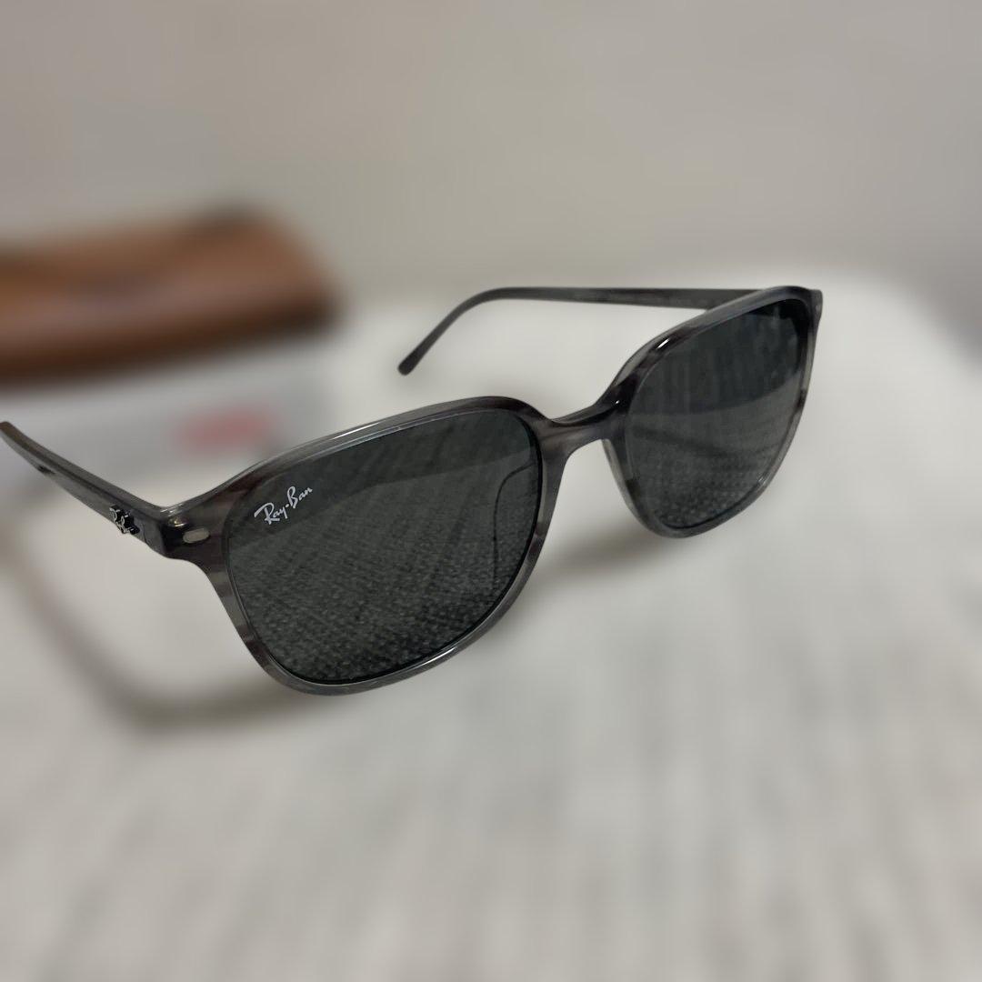 キートン様　RayBan LEONARD RB2193-F グレー