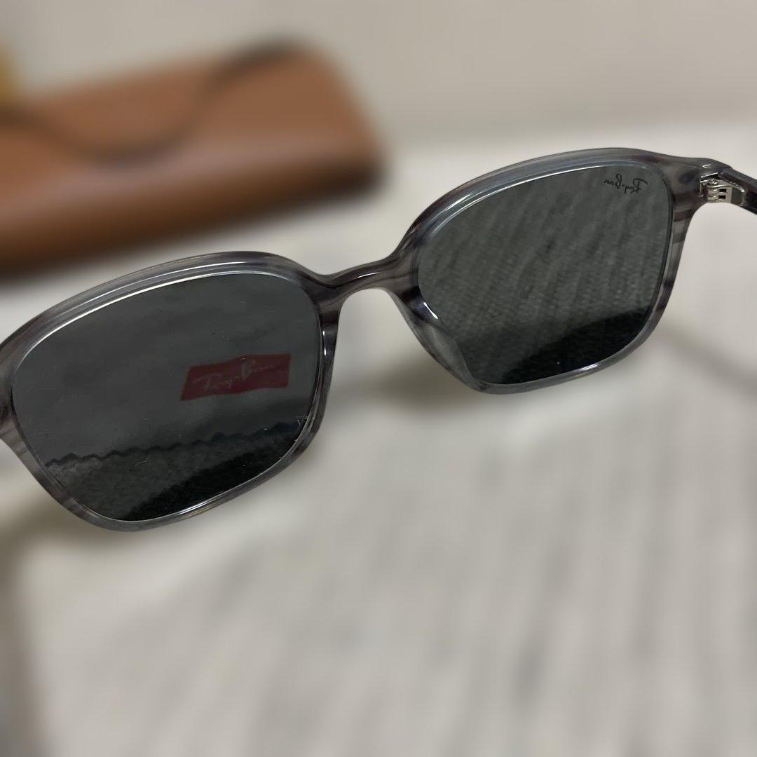 キートン様　RayBan LEONARD RB2193-F グレー