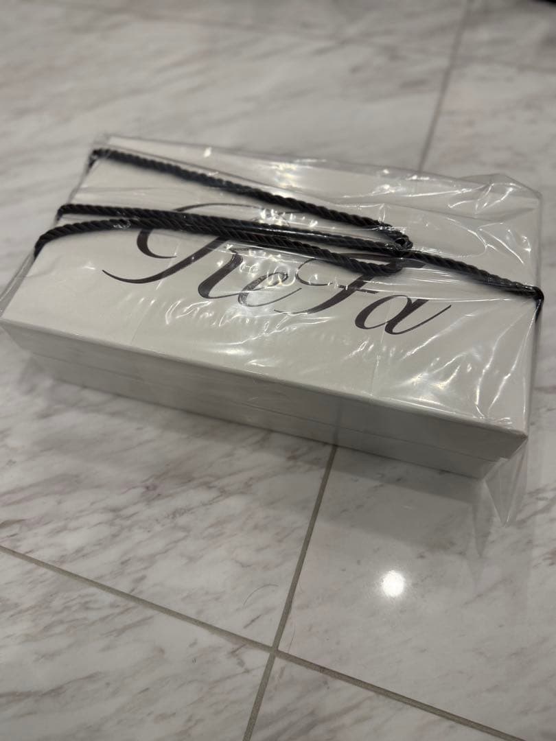 Refa リファ　ドライヤー　新品未開封　ホワイト