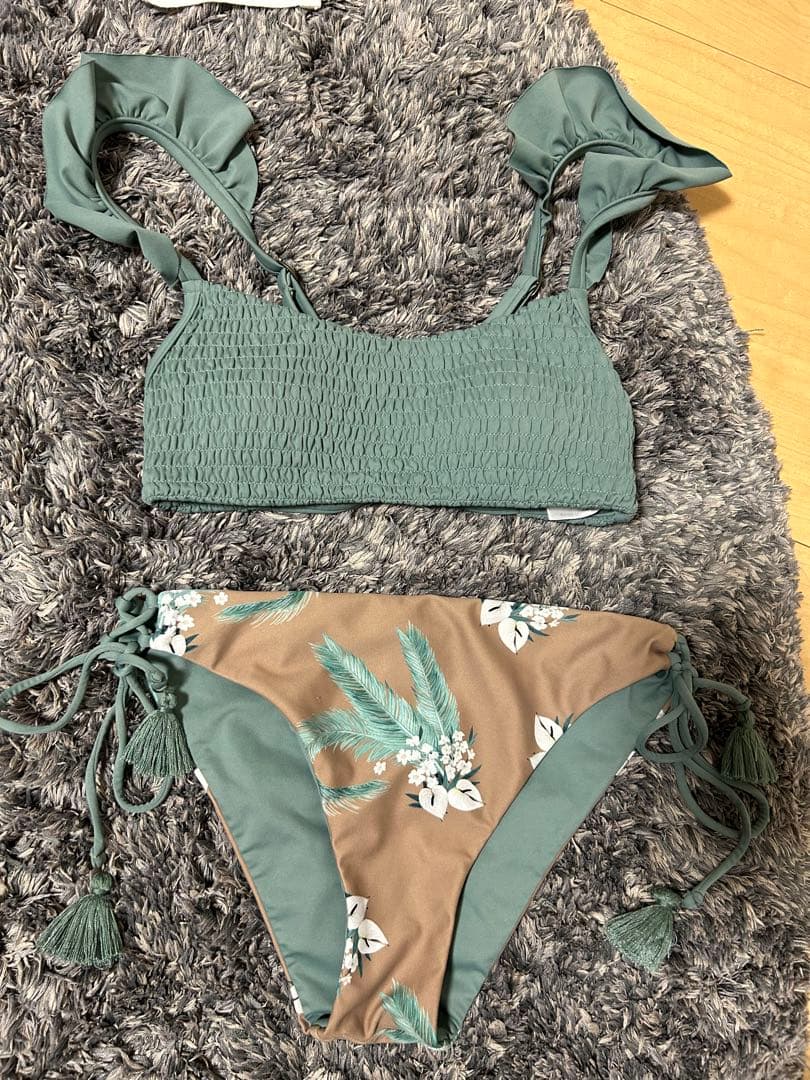 alexia stam ビキニ上下セット