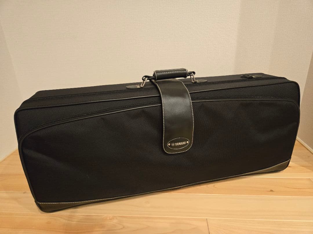 ヤマハテナーサックスYTS-62 (現行モデル)　ゴールドラッカー　ケース付き