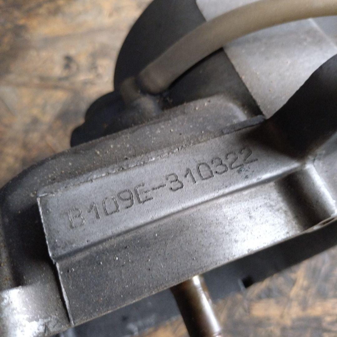 グランドアクシス100エンジン　SB06J