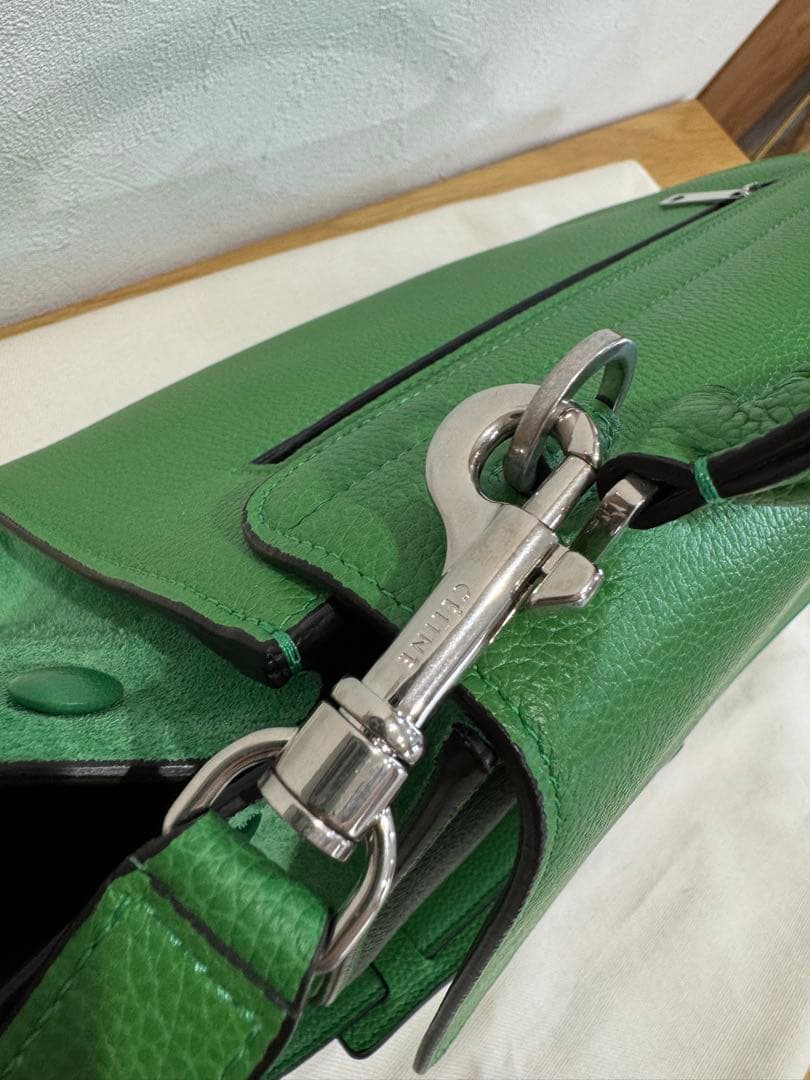 未使用 CÉLINE セリーヌ トラペーズ ショルダーバッグ ハンドバッグ