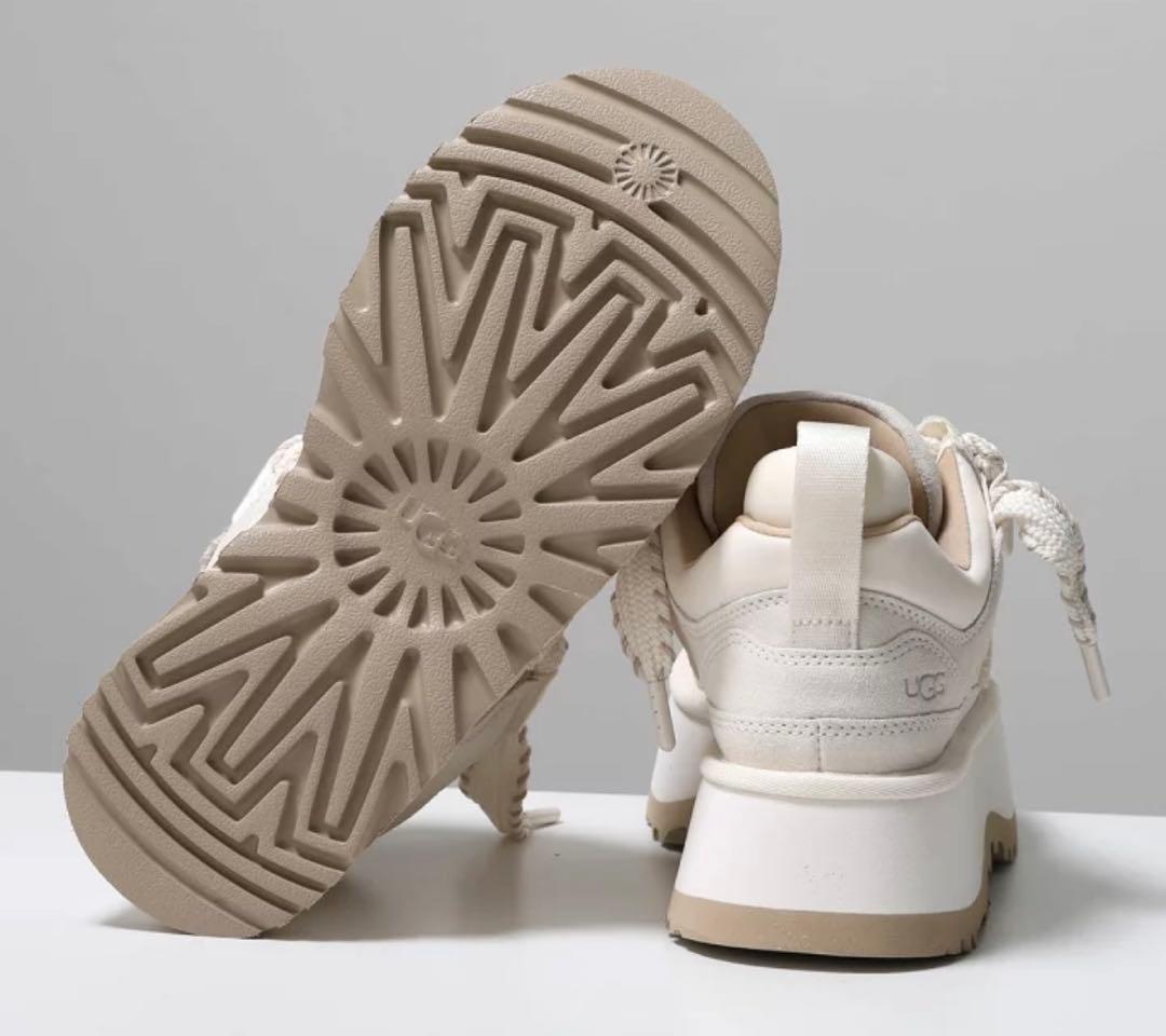 UGG スニーカー　アストロメル　Astromel