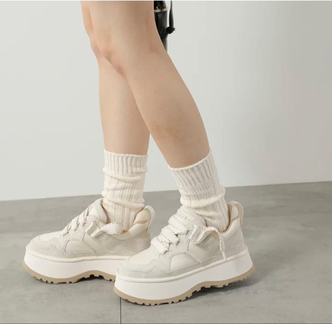 UGG スニーカー　アストロメル　Astromel