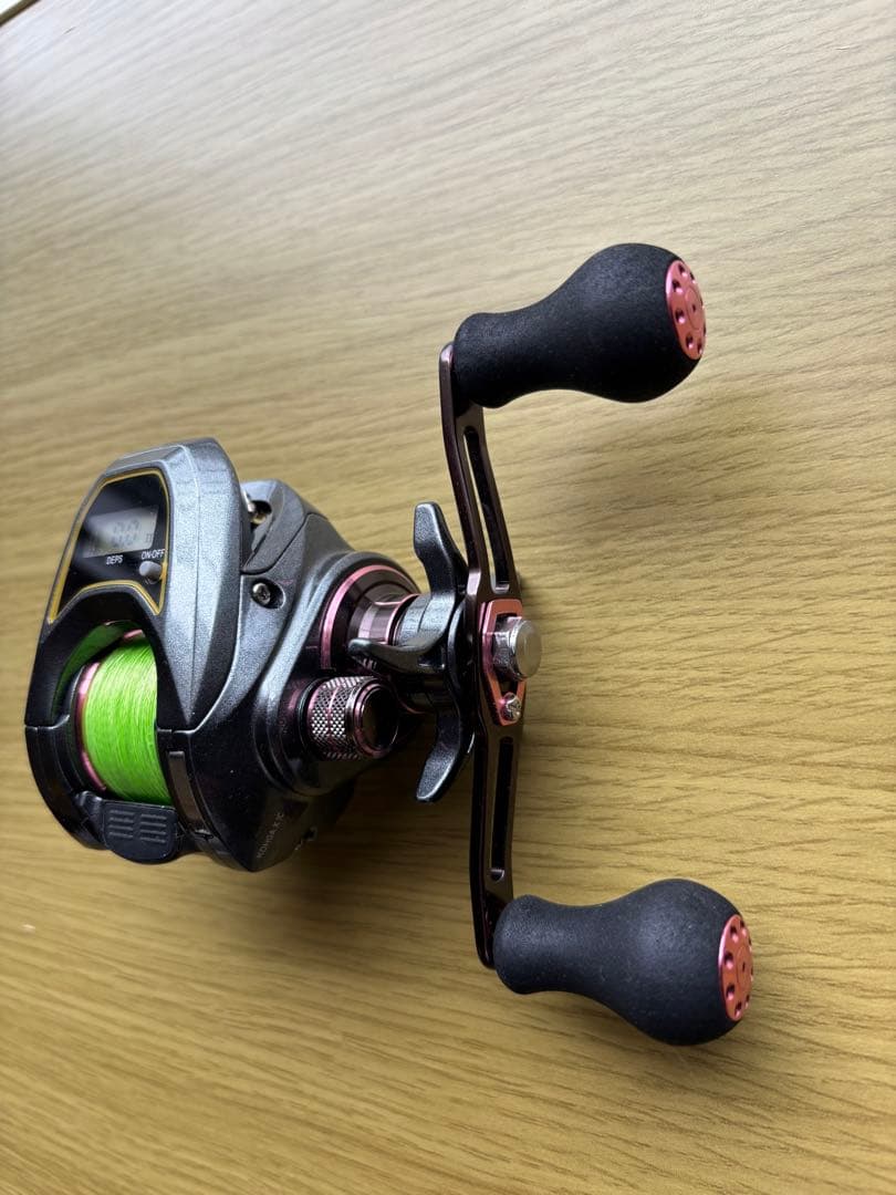 （D A IW A）ベイトリール紅牙X I C （デジタルカウンター付き）