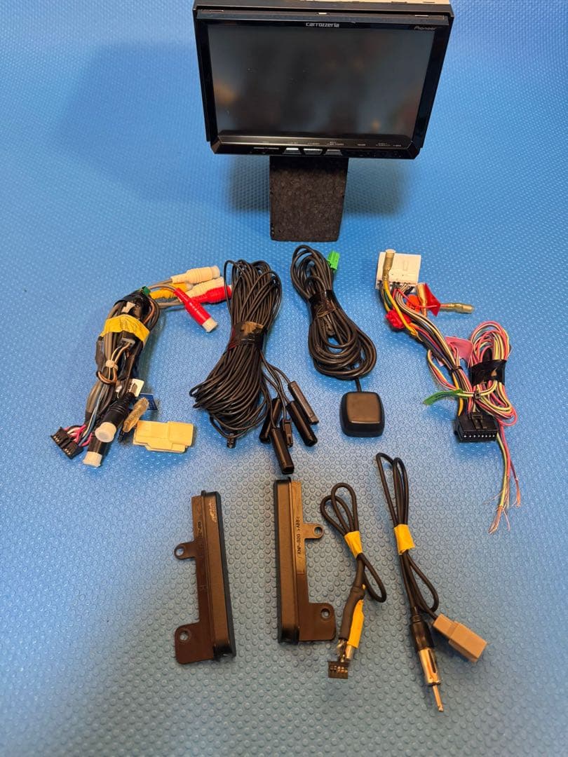 カロッツェリア サイバーナビ AVIC-ZH09zz フルセグ