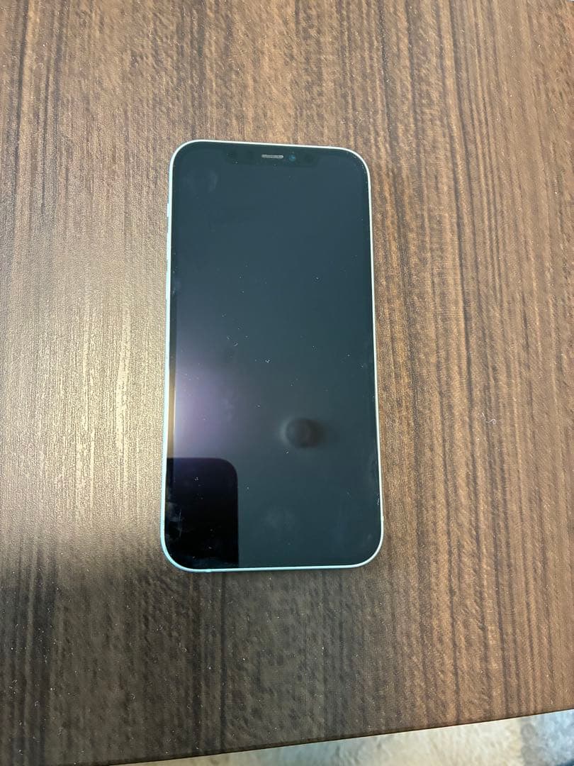 iPhone12 ※画面左上青い点がございます