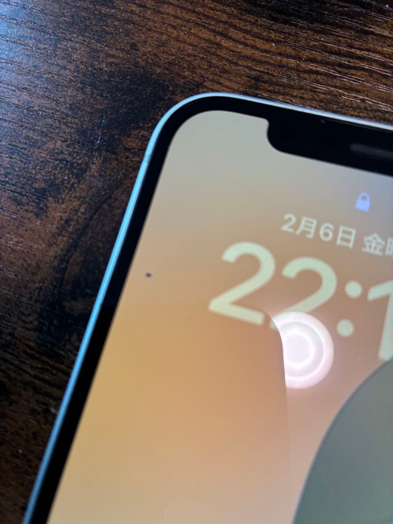 iPhone12 ※画面左上青い点がございます