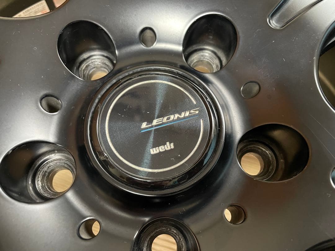 美品 Weds LEONIS NAVIA 02 18インチ 7J 114.3 黒