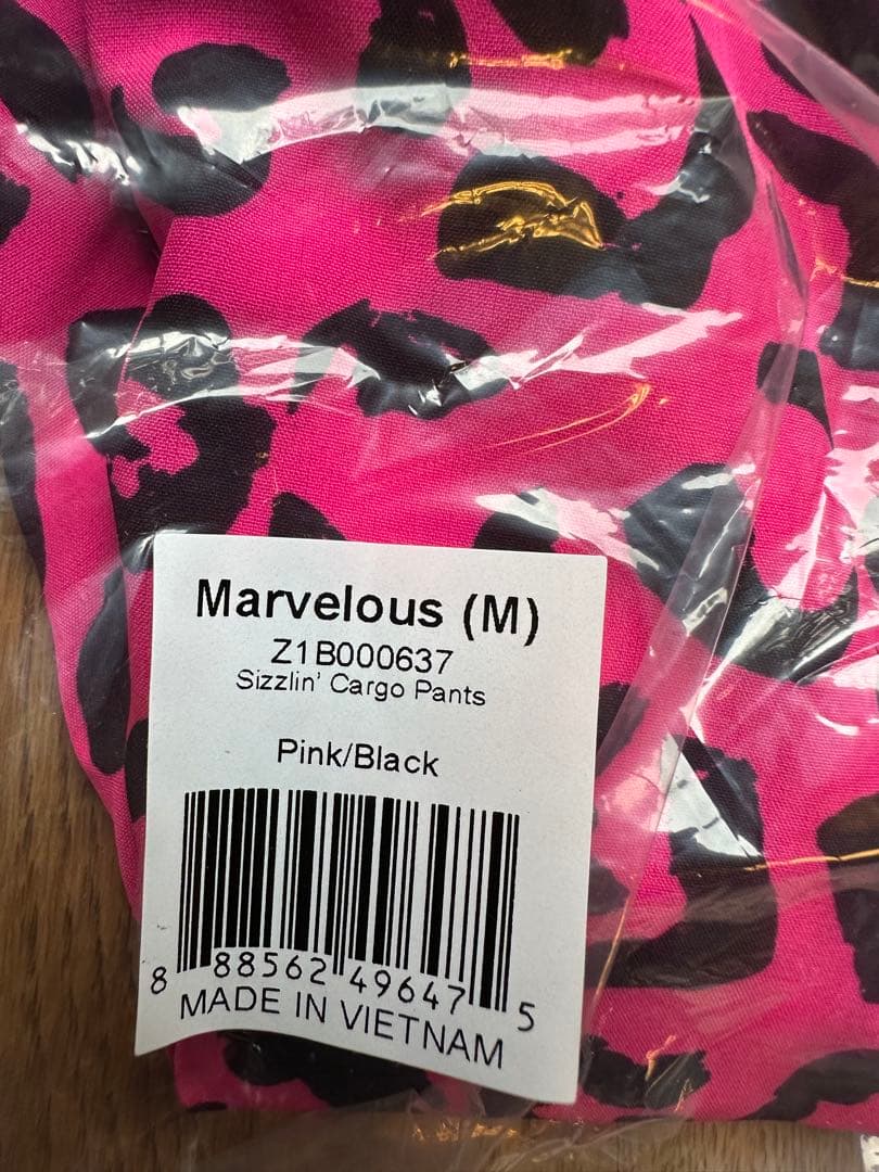 新品　正規品　ズンバ　M ヒョウ柄　ピンク　パンツ