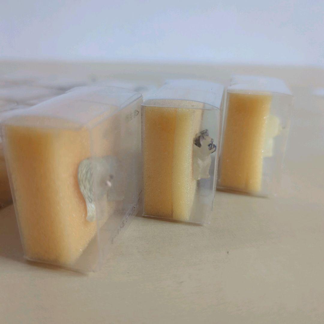 a様　コラソン商会　犬シリーズ　犬　バッジ　犬ピンバッジ　まとめ売り　30個