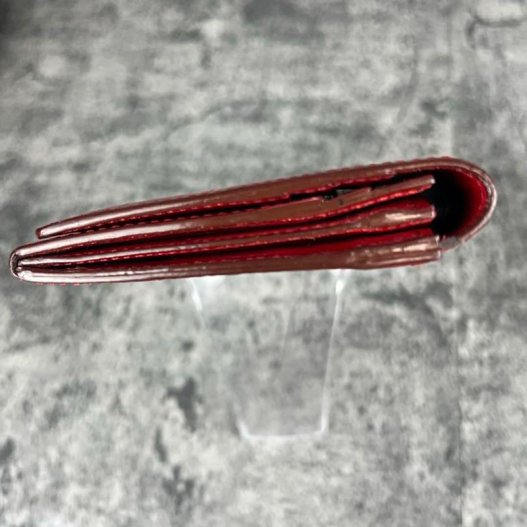 BURBERRY パテントレザー 型押し 二つ折り 長財布