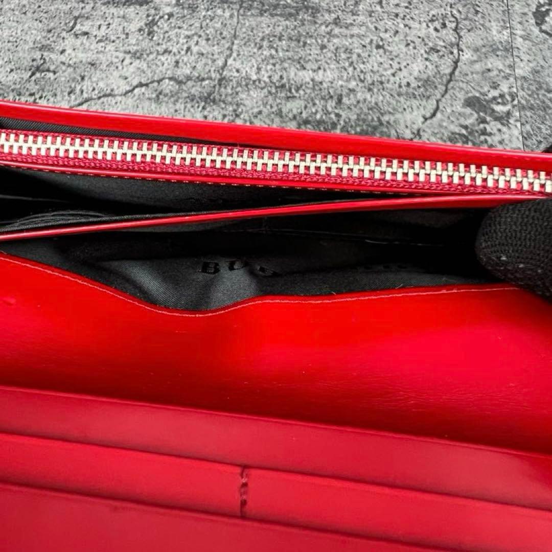 BURBERRY パテントレザー 型押し 二つ折り 長財布