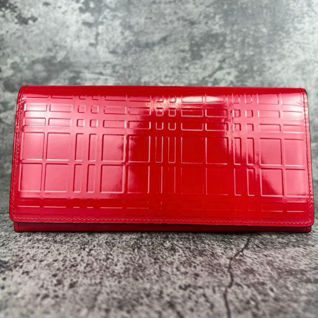 BURBERRY パテントレザー 型押し 二つ折り 長財布