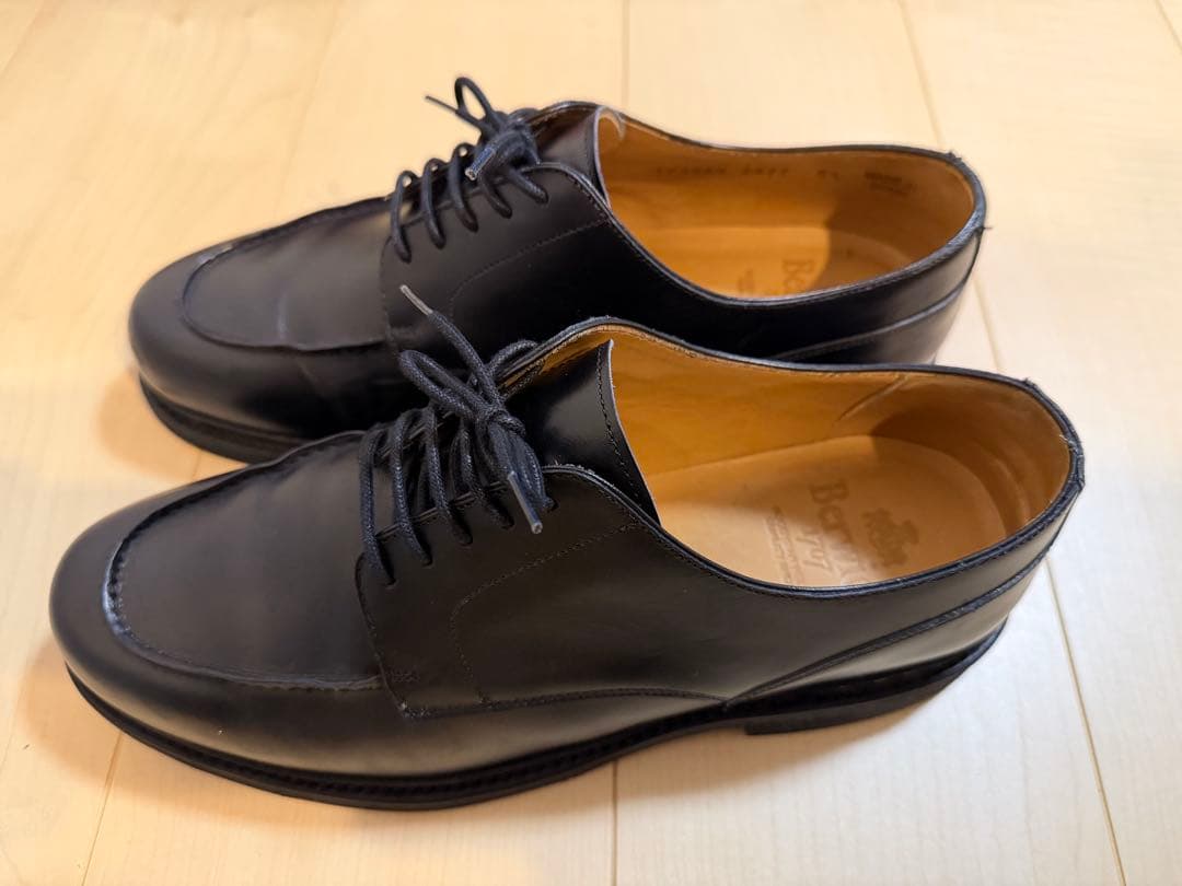 【美品】Berwick バーウィック Uチップ 4477 8.5黒 ビブラム