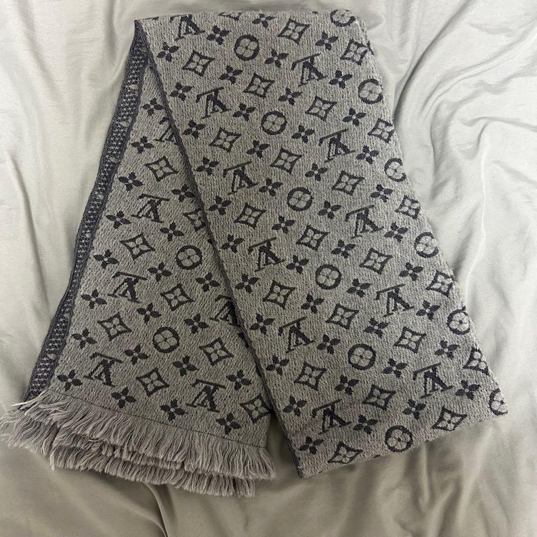 Louis Vuitton モノグラムマフラー グレー